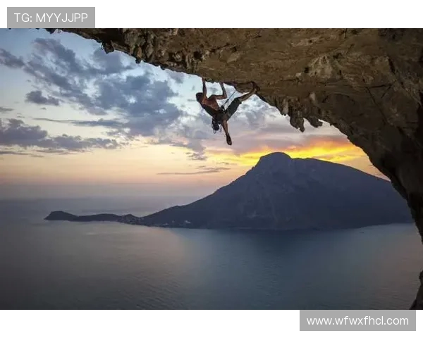 南京攀岩队的拼搏故事与极限运动联赛的荣耀之路